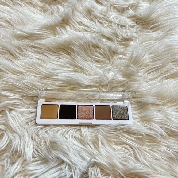 5- Color Eyeshadow palette - Picture 1 of 1